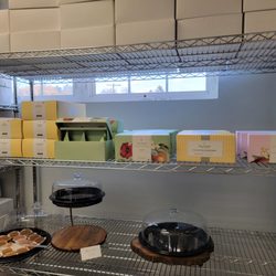 Cle Doree - Assorted teas and Pâte de Fruit