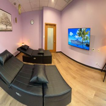 VIP FOOT MASSAGE - Massage Near Me - Chicago, Illinois VIP FOOT MASSAGE - Massage Near Me - Chicago, Illinois