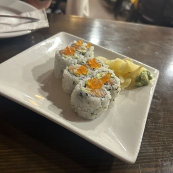 Wok And Roll Karaoke Bar And Lounge - New York Roll - Karaoke Near Me - Washington, DC, District of Columbia