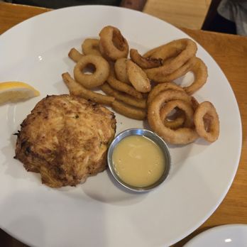Schulas Grill & Crab House - crabcake - Seafood Near Me - Hagerstown, Maryland