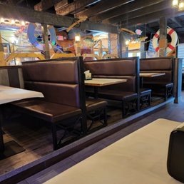 booths and tables