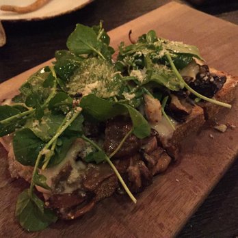BLACKBARN - Mushroom toast - New American Near Me - New York, New York BLACKBARN - Mushroom toast - New American Near Me - New York, New York