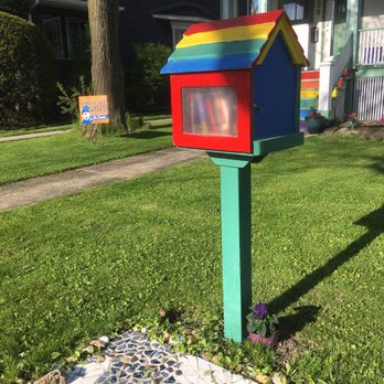 Little Free Library - Community Book Box Near Me - Oak Park, Illinois