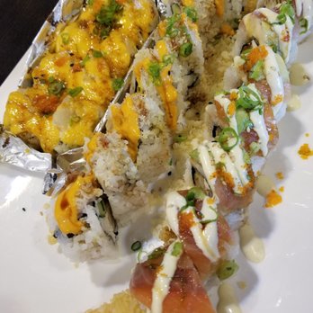 Sushi Hook - Baked scallop, anna and ??? (left to right) - Sushi Bars Near Me - Sacramento, California Sushi Hook - Baked scallop, anna and ??? (left to right) - Sushi Bars Near Me - Sacramento, California