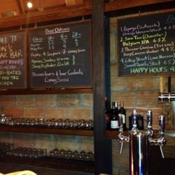 Good Oak Bar - The bar and its offerings