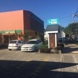 Doyles Timber & Hardware - Entrance