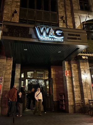 Wienstein & Gavino's by null