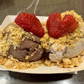 MOSA! - chocolate and cookies & cream with mac nut topping - Ice Cream & Frozen Yogurt Near Me - Honolulu, Hawaii MOSA! - chocolate and cookies & cream with mac nut topping - Ice Cream & Frozen Yogurt Near Me - Honolulu, Hawaii