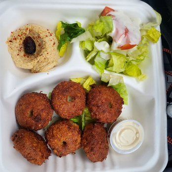 Leo's Taverna Express - Falafel plate - Greek Near Me - Honolulu, Hawaii