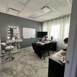 Fox Microblading & PMU Academy - Our new classroom is as clean as cozy as our previous one was