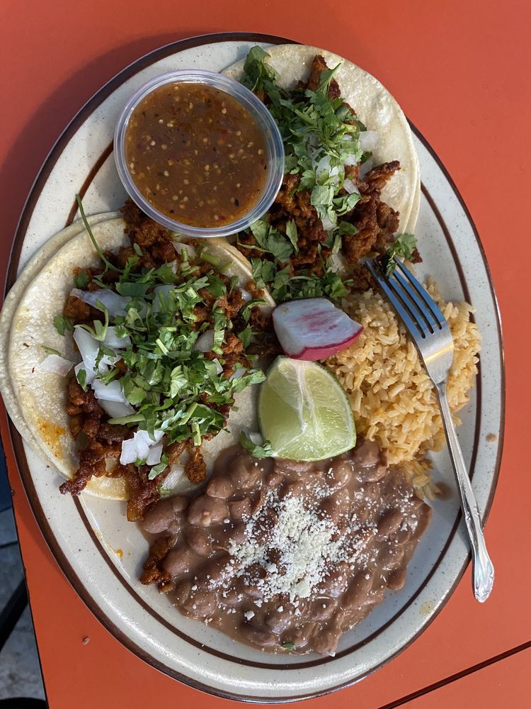 Taco's A La Mexicana Logo