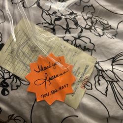 Simpsons Laundry - Items are returned to you with a thank you note from the attendant that cleaned your garments.