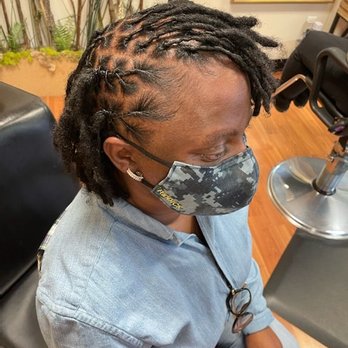 B Hive Salon - Hair Salons Near Me - Chesapeake, Virginia
