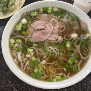 Pho Tay Do - 02. *Dăc Biệt / Special Rare Steak,Well Done Flank, Brisket, Tendon & Tripe - Vietnamese Near Me - San Jose, California Pho Tay Do - 02. *Dăc Biệt / Special Rare Steak,Well Done Flank, Brisket, Tendon & Tripe - Vietnamese Near Me - San Jose, California