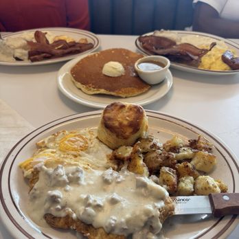 Winnie & Ethel's Downtown Diner - Chicken fried steak, pancake and 2 orders of The Southern Food was delicious and very generous serving - Diners Near Me - Las Vegas, Nevada Winnie & Ethel's Downtown Diner - Chicken fried steak, pancake and 2 orders of The Southern Food was delicious and very generous serving - Diners Near Me - Las Vegas, Nevada