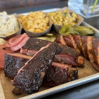 J-Bar-M Barbecue - Barbeque Near Me - Houston, Texas