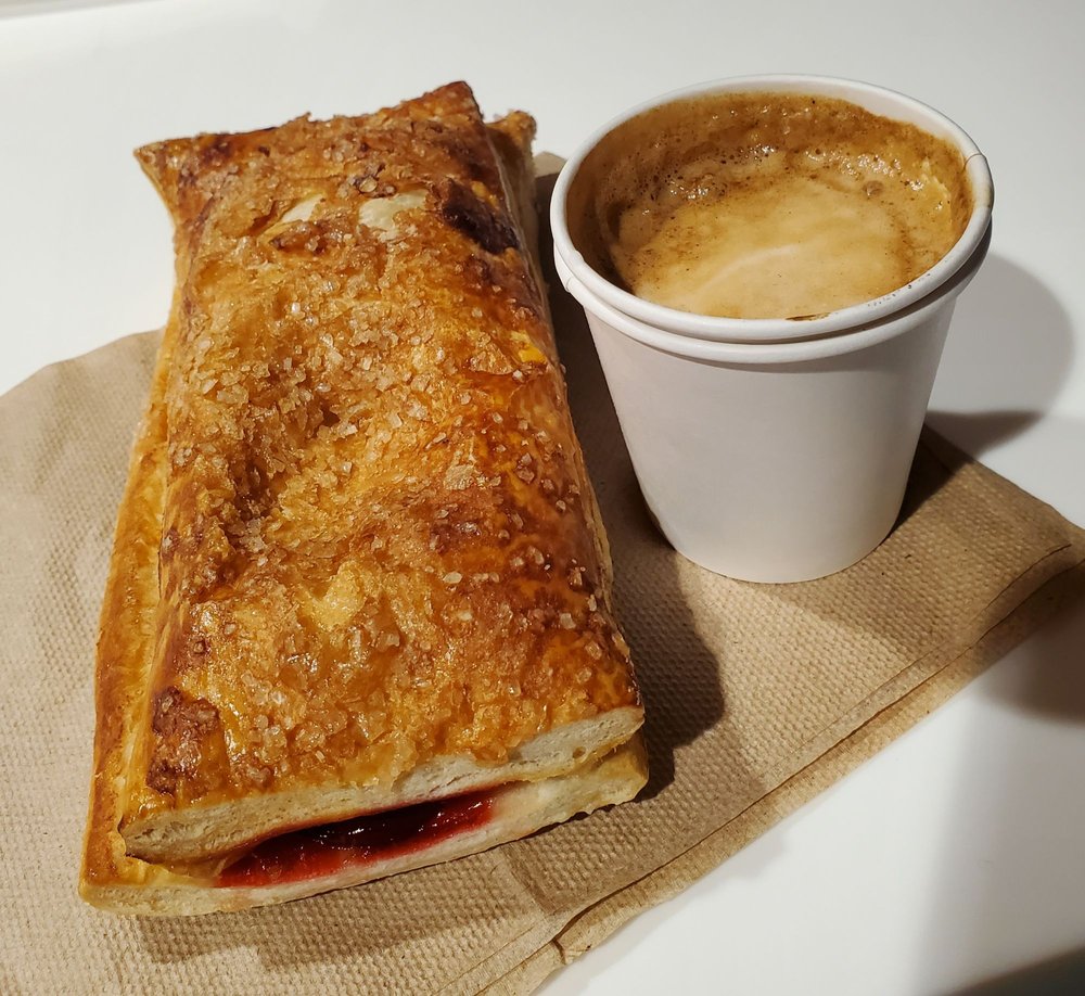 ILLY COFFEE SHOPS Updated August 2024 10 Photos & 45 Reviews 4100