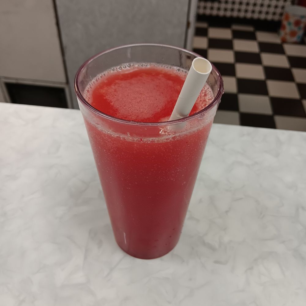 Bobby Sox 50's Diner - Shirley Temple - Diners Near Me - Maple Ridge, British Columbia
