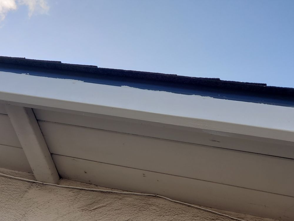 Slide of Wang's Roofing