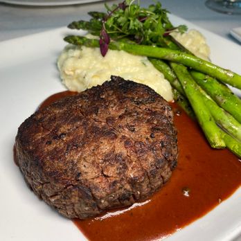Vintner Grill - Prime Beef Tenderloin - New American Near Me - Las Vegas, Nevada Vintner Grill - Prime Beef Tenderloin - New American Near Me - Las Vegas, Nevada