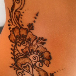 Bhumi Threading & Henna Tattoo