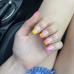 Bella Nails & Spa - Nails