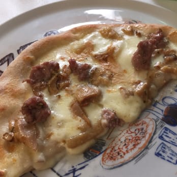 Rosticceria La Galea - Sausage, mushroom and cheese pizza. - Italian Near Me - Amalfi, SA Rosticceria La Galea - Sausage, mushroom and cheese pizza. - Italian Near Me - Amalfi, SA