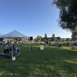 Whitefish Downtown Farmers Market - Farmers market - main square