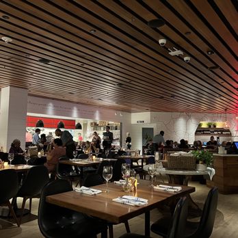 North Italia - Inside North Italia in Reston. Open kitchen on back left. - Italian Near Me - Reston, Virginia