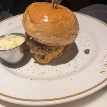 Baldamar - Wagouda Burger - New American Near Me - Roseville, Minnesota