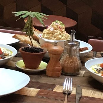 Holybelly 19 - Breakfast & Brunch Near Me - Paris, 75 Holybelly 19 - Breakfast & Brunch Near Me - Paris, 75