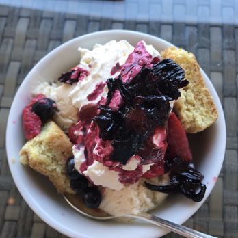 Echo & Rig - Berry shortcake - Steakhouses Near Me - Las Vegas, Nevada