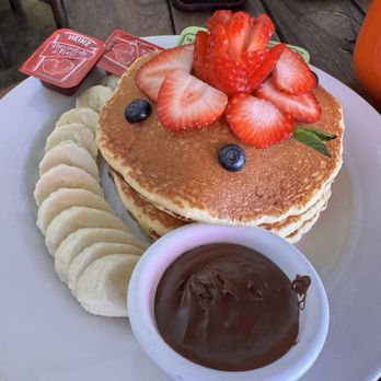 Cafe Mogagua - Fruit Pancakes - Mexican Near Me - Isla Mujeres, ROO