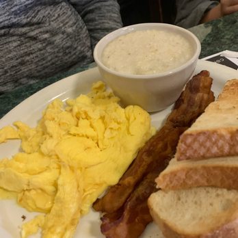 Metro Diner - Breakfast & Brunch Near Me - Jacksonville Beach, Florida