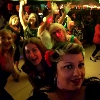 DJ C-Zer - Fun on the dance floor - DJs Near Me DJ C-Zer - Fun on the dance floor - DJs Near Me
