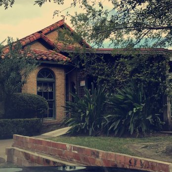 Mama's Pizzeria - Beautiful weather - Pizza Near Me - McAllen, Texas Mama's Pizzeria - Beautiful weather - Pizza Near Me - McAllen, Texas
