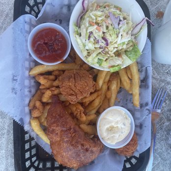 Lagerheads Bar & Grill - combo basket - Bars Near Me - Ormond Beach, Florida