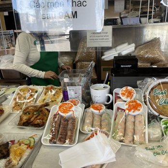 Banh Mi Che Cali - Inside counter - Vietnamese Near Me - Westminster, California