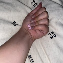 Ocean Nail Spa - They began breaking the next day. Didn't take pics of every single one that broke but this demonstrates there they all cracked.