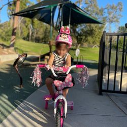 Brace Canyon Park - Kid riding bike