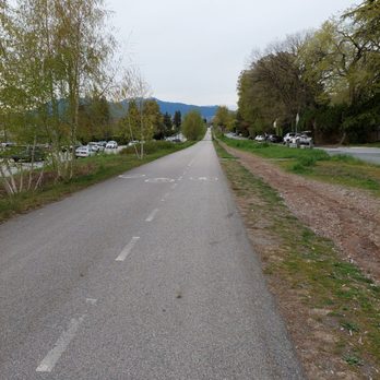 Arbutus Greenway - Walking north along the Arbutus Greenway. - Parks Near Me - Vancouver, British Columbia