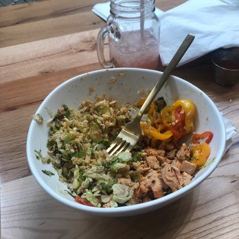 Tocaya Modern Mexican - The keto bowl with achiote chicken - Mexican Near Me - Burbank, California Tocaya Modern Mexican - The keto bowl with achiote chicken - Mexican Near Me - Burbank, California