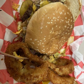 Flip's Burgers - Flip's Royale Burger Basket. It came apart somewhat when I was driving home but it was still delicious - Burgers Near Me - Stockton, California