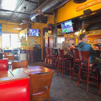 Ken's Pizza and Pub - Bar area - Pizza Near Me - Burlington, Vermont Ken's Pizza and Pub - Bar area - Pizza Near Me - Burlington, Vermont