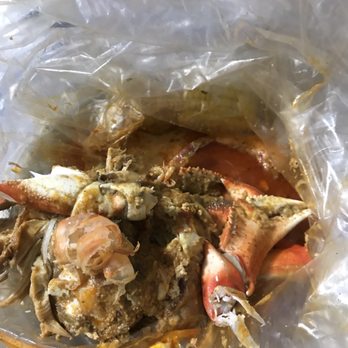 Ben's Crab - Inside the bag of goodnesssssssss!!! - Seafood Near Me - Oceanside, New York