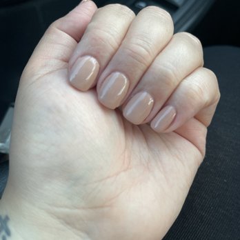 Queen Nails - Nail Salons Near Me - Berwyn, Illinois