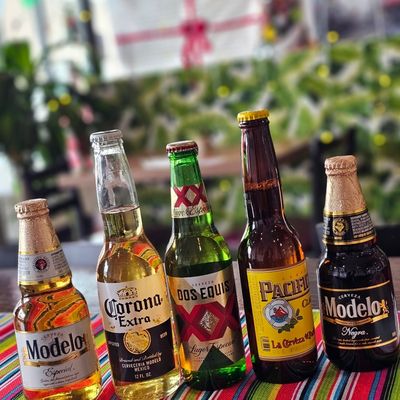 Tacos El Huequito by null