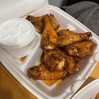 Ocean Pho - A-8. Black Peppered Fried Chicken Wings with Lime - Vietnamese Near Me - Redlands, California