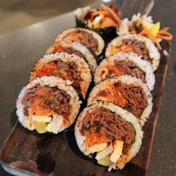 BBMyun - Bulgogi-Kimchi Kimbap @tiffhuangry