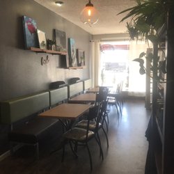 Carrier Coffee & Tea Company - Seating